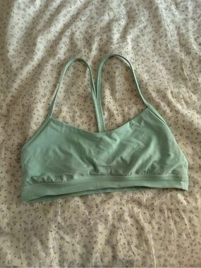 Lululemon nulu bra size 10